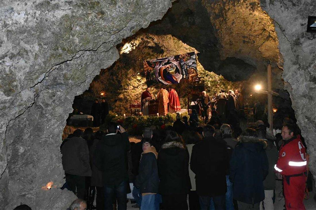Χριστούγεννα - Σπήλαιο της Μαραθοκεφάλας