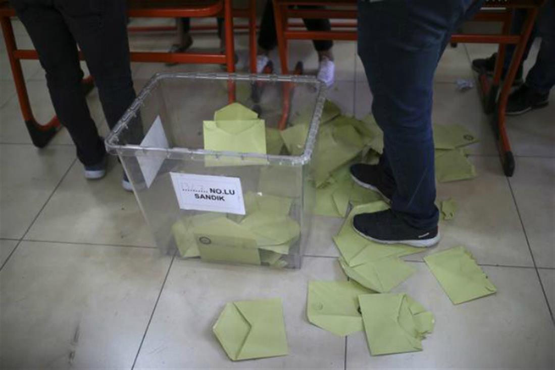 Εκλογές - Τουρκία - κάλπες - ψηφοδέλτια