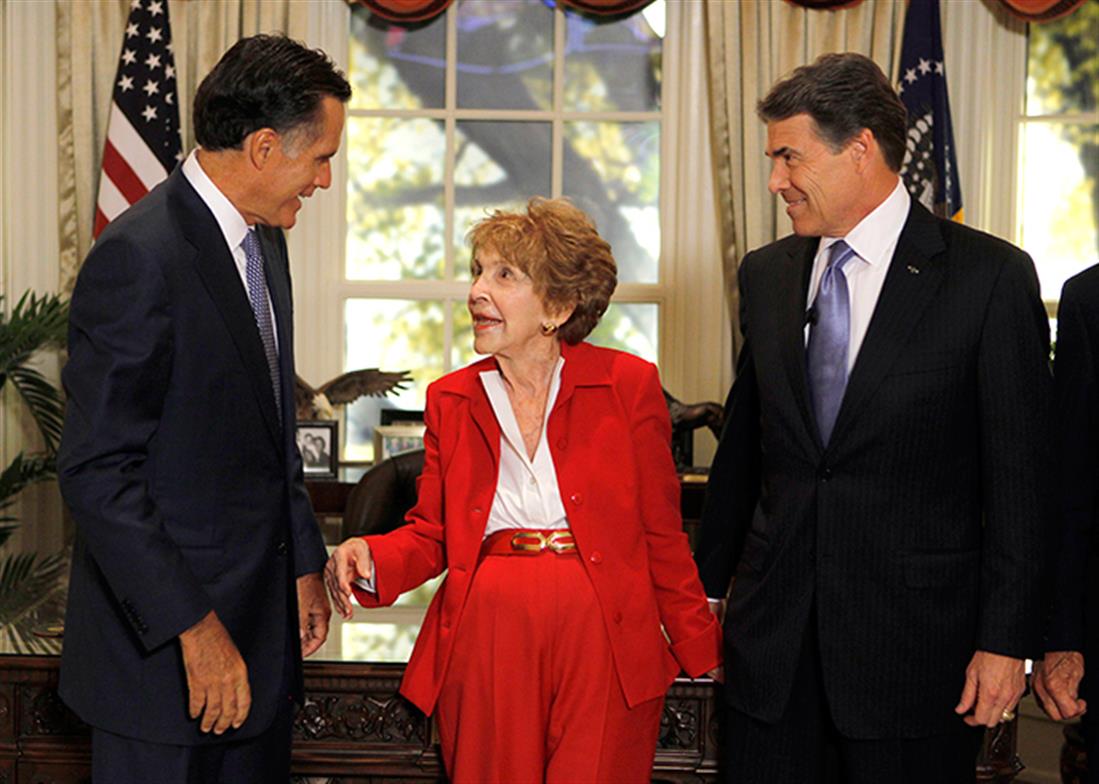 AP - ΗΠΑ - Νάνσι Ρίγκαν - Πρώτη Κυρία - Mitt Romney - Rick Perry