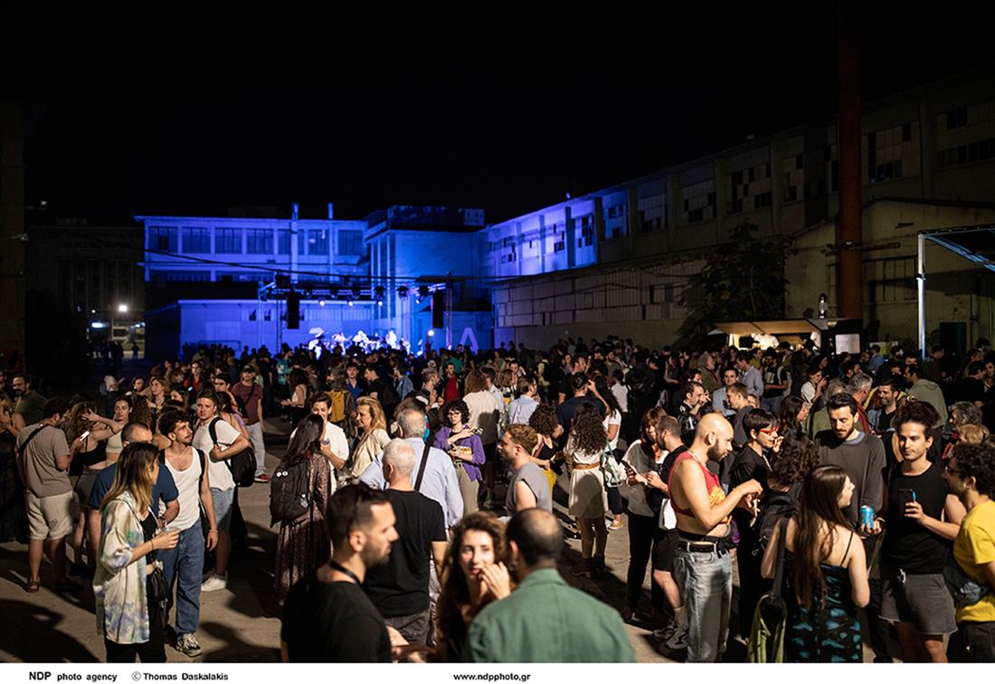 Φεστιβάλ Αθηνών Επιδαύρου - Πειραιώς 260