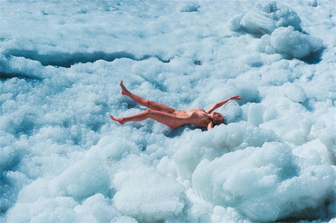 Φωτογράφος - Ryan McGinley - έκθεση φωτογραφίας - γυμνό - χειμώνας