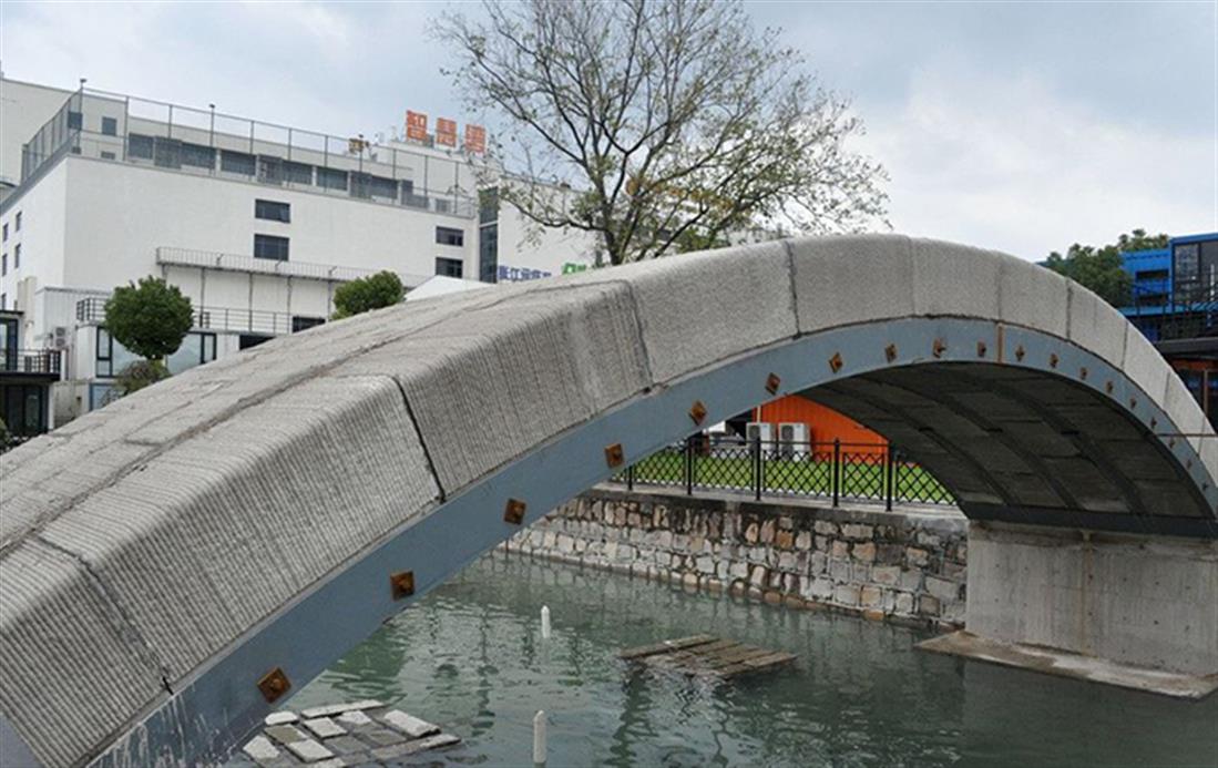 Πεζογέφυρα - τρισδιάστατος εκτυπωτής - Μπαοσάν - Σαγκάη