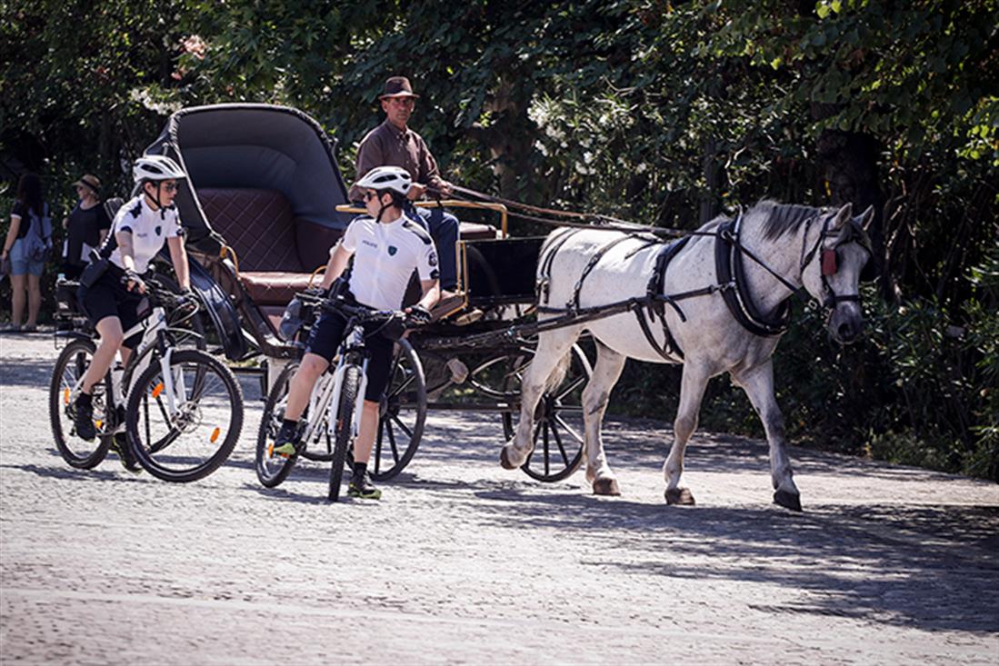 αστυνομικοί - ποδήλατα - Αθήνα