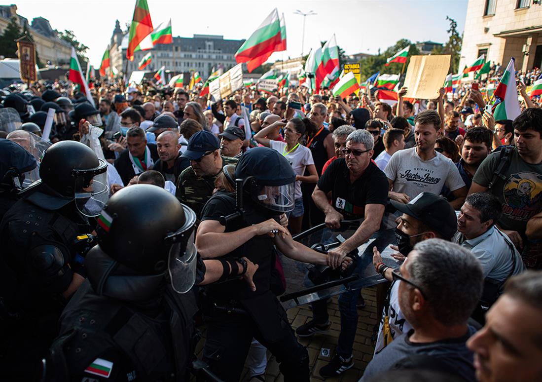 Βουλγαρία - διαδηλώσεις - κοινοβούλιο - Μπορίσοφ