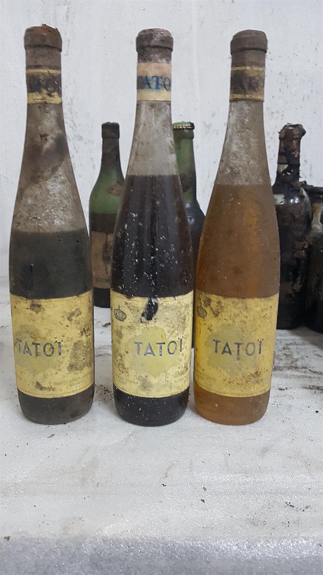 Κτήμα Τατοΐου - σπάνιες φιάλες αλκοολούχων