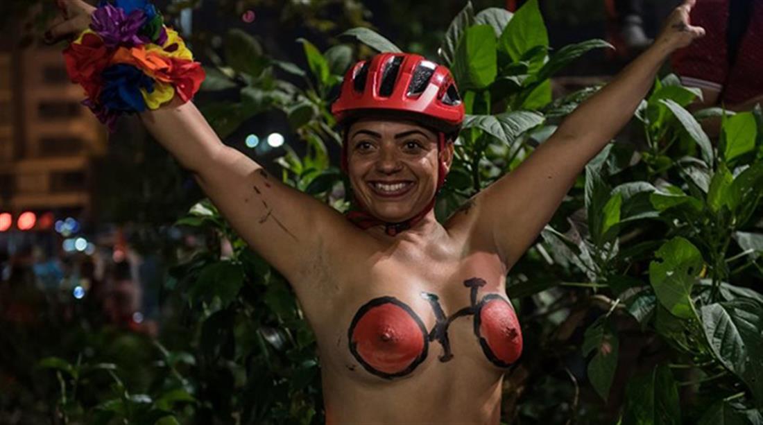 Ποδηλάτες - γυμνοί - Βραζιλία