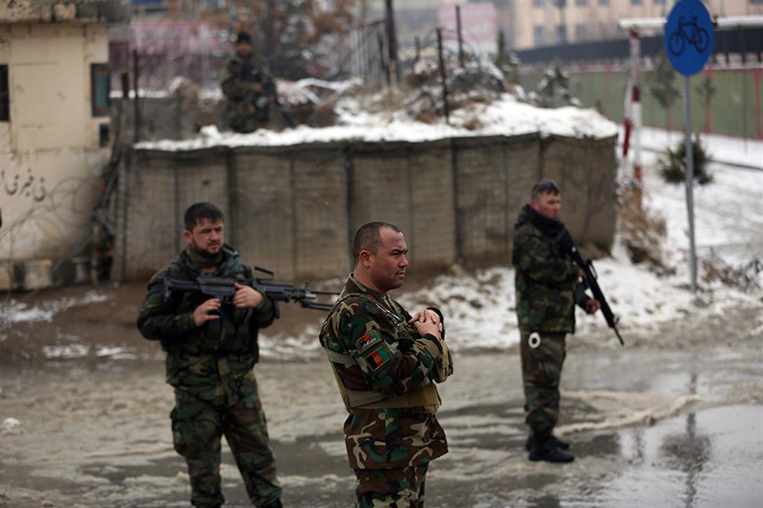 AP - Επίθεση - καμικάζι - στρατιωτική σχολή - Αφγανιστάν