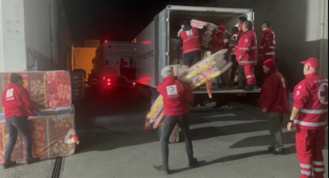 Ελληνικός Ερυθρός Σταυρός - παράδοση ανθρωπιστικής βοήθειας - Τουρκία - σεισμός