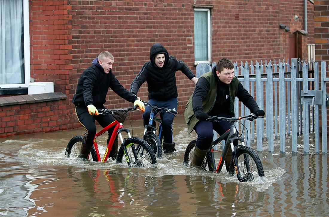 AP - Πλημμύρες - Αγγλία