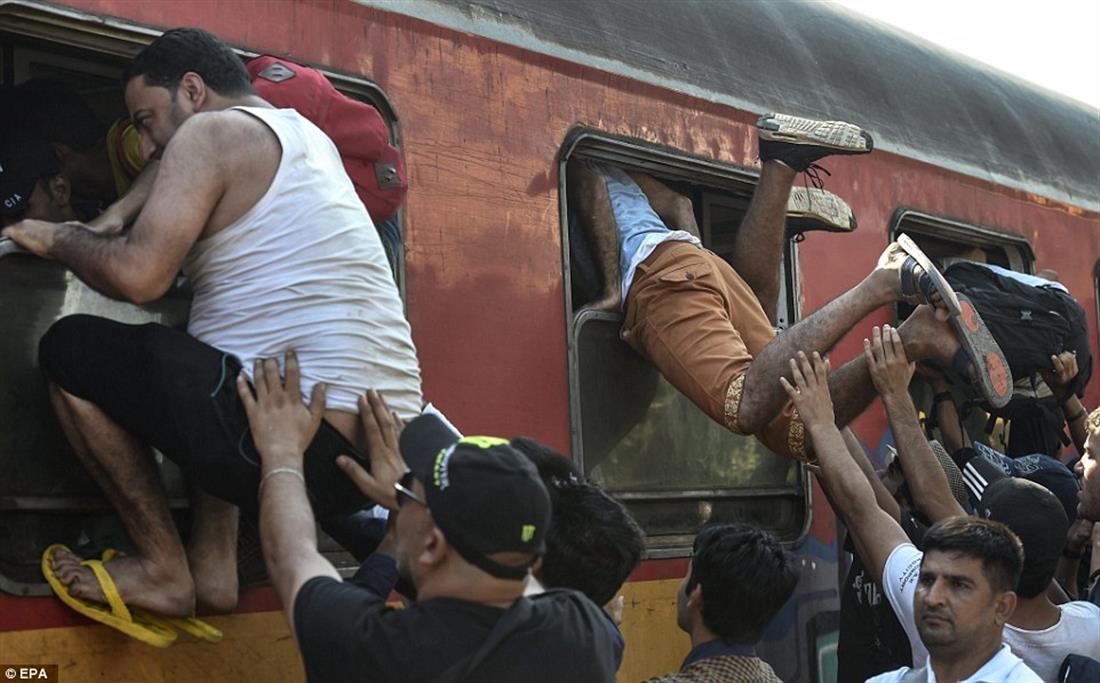 Σκόπια - Μετανάστες - τρένο - στρίμωγμα