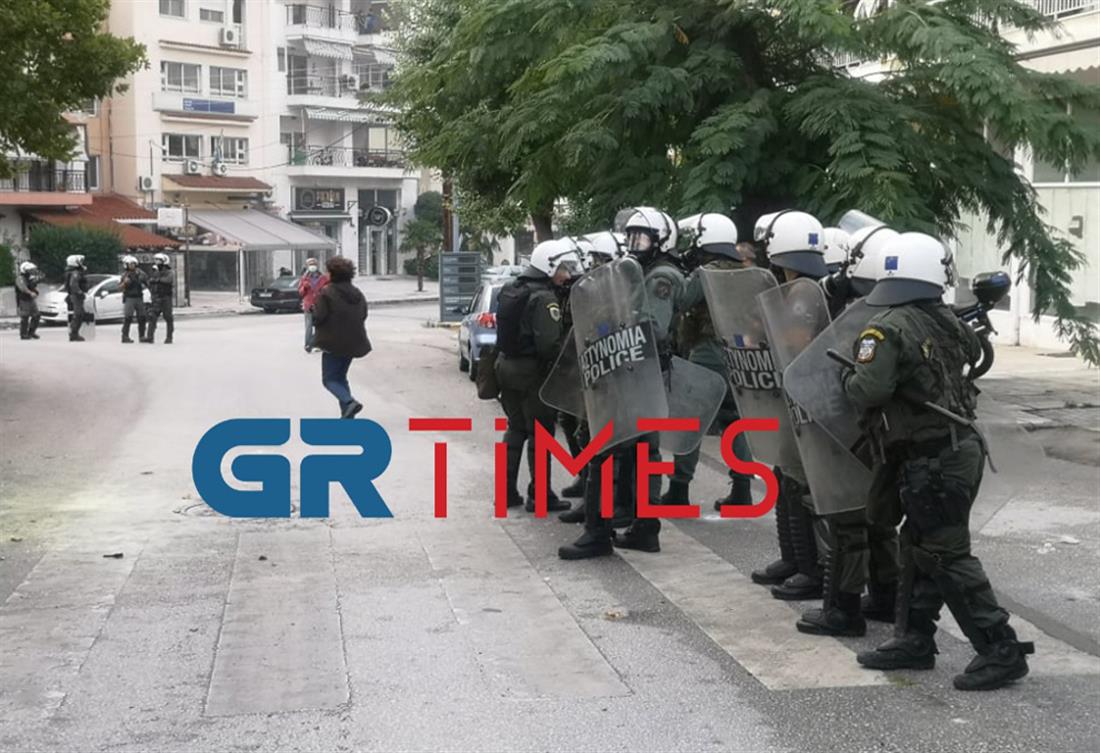 Θεσσαλονίκη - επεισόδια - πλατεία Τερψιθέας - αντιφασιστικό συλλαλητήριο