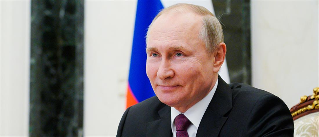 Ο Πούτιν υπέγραψε νόμο για… ισόβια παράταση της θητείας