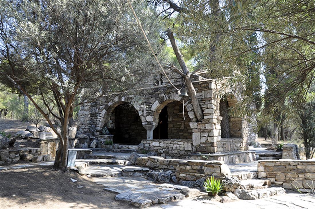 Πάρκο Τρίτση - ναός - Απoστόλος Παύλος - αγιογραφίες του Κόντογλου 