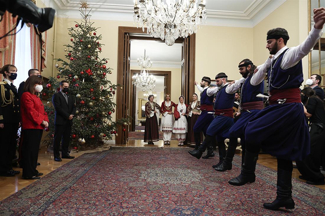 Κατερίνα Σακελλαροπούλου - κάλαντα Χριστουγέννων - Προεδρικό Μέγαρο