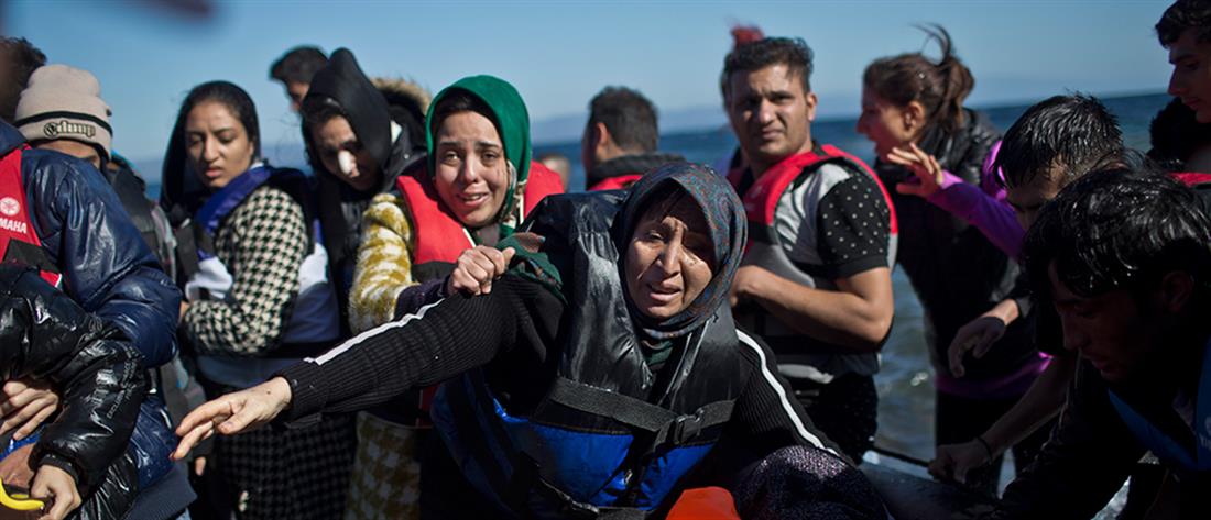 AP - Λέσβος - πρόσφυγες - διάσωση - βάρκα - ακτή