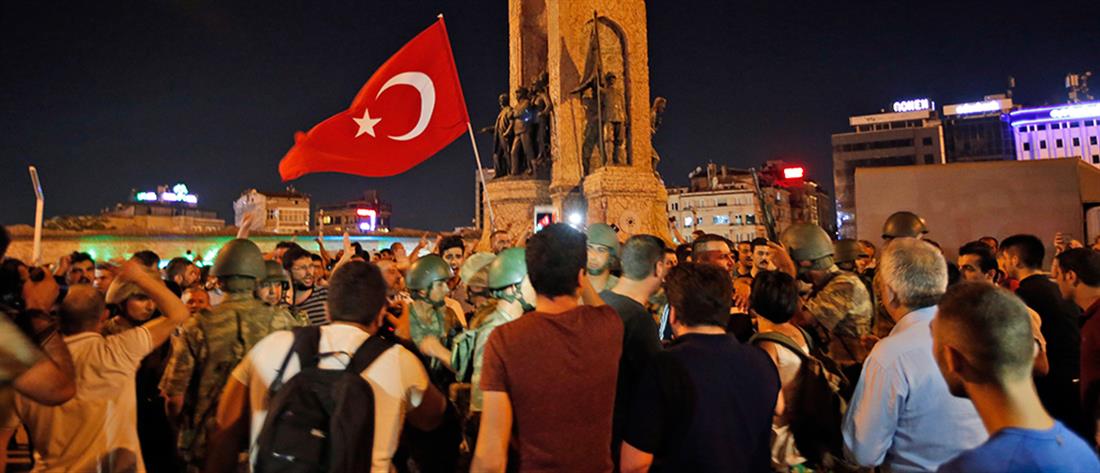 AP - Τουρκία - διαδηλωτές - πραξικόπημα - στρατός