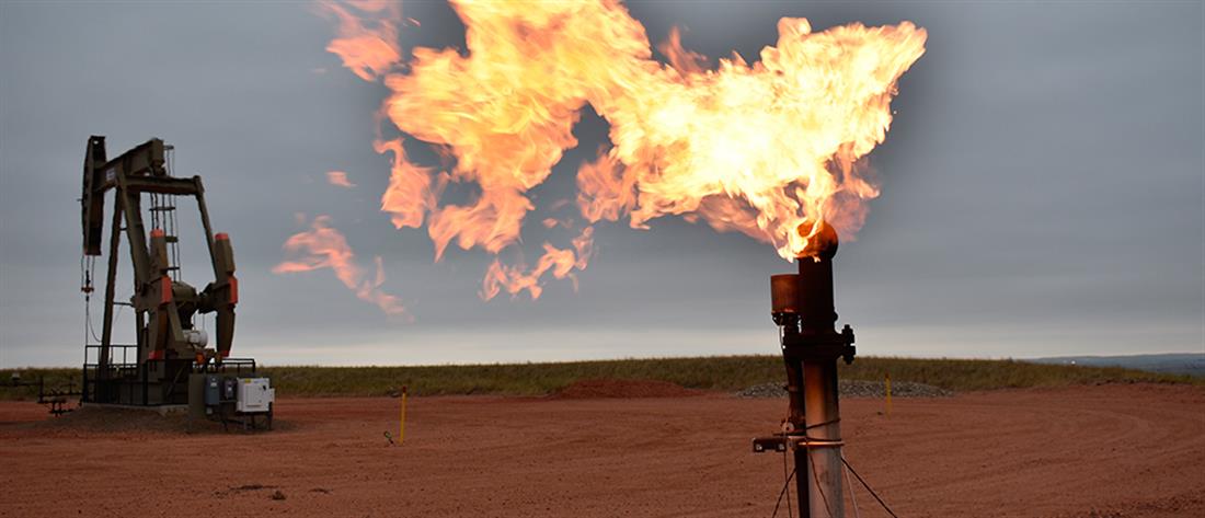 Πετρέλαιο: Η Μετάλλαξη Όμικρον βυθίζει… τις τιμές του “μαύρου χρυσού”
