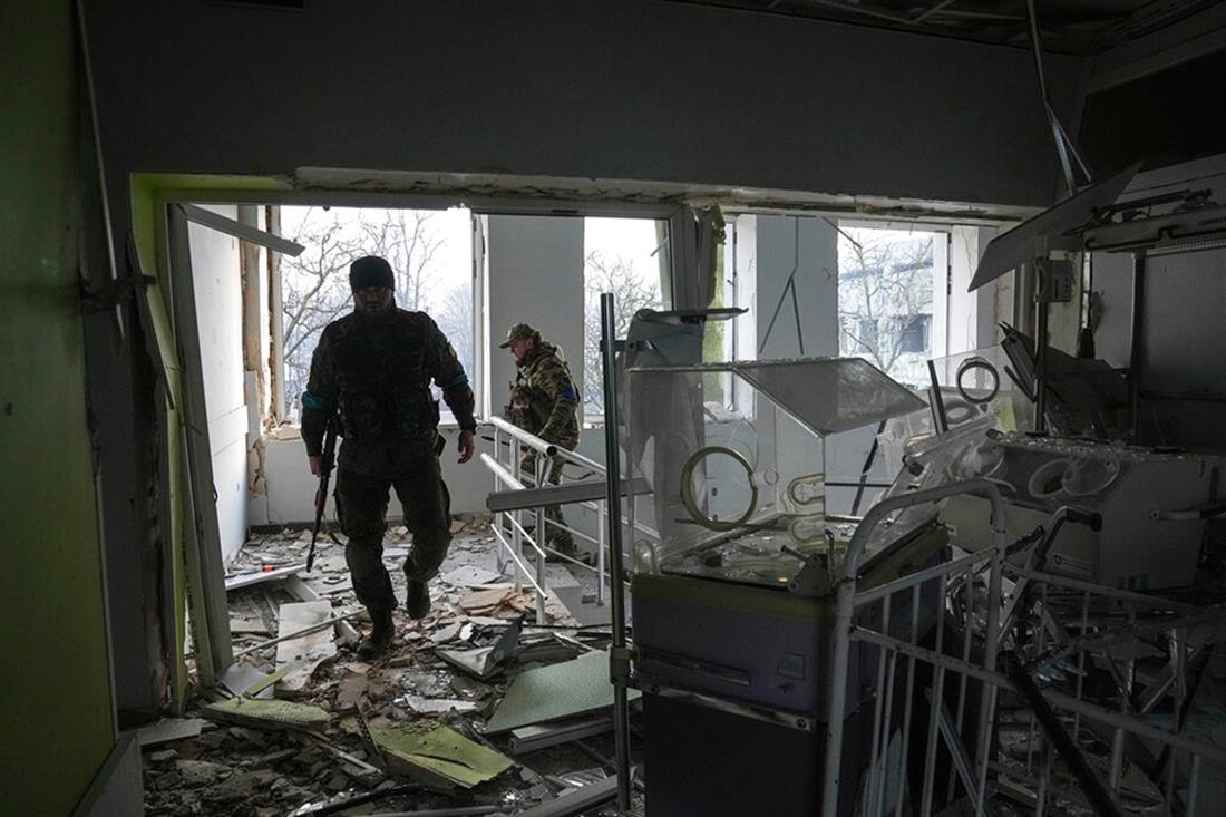 Ουκρανία - Μαριούπολη - μαιευτήριο - βομβαρδισμός