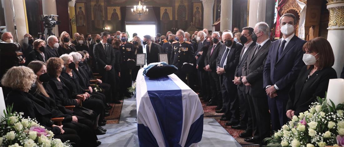 Κηδεία Κάρολου Παπούλια - Σακελλαροπούλου: ήταν πιστός και ανυστερόβουλος υπηρέτης της Ελλάδας | Πολιτική | ANT1 News