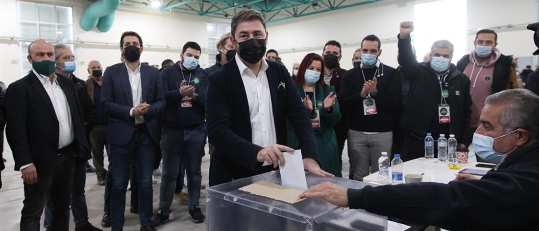 ΚΙΝΑΛ - εκλογές - Ανδρουλάκης - εκλογικό κέντρο