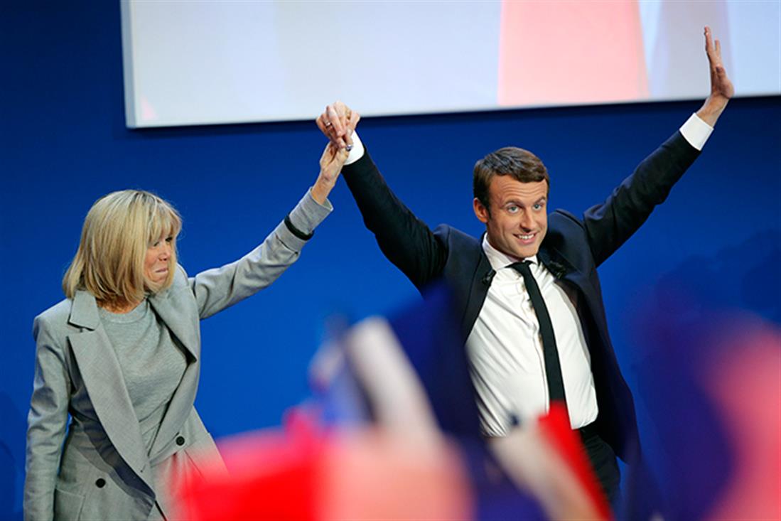 AP - Brigitte Trogneux - Μπριζίτ Τρονιέ - Emmanuel Macron - Εμανουέλ Μακρόν - σύζυγος