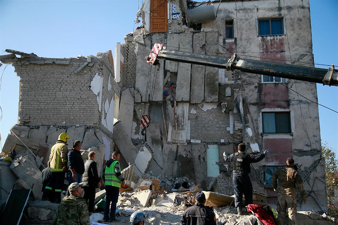 Αλβανία- σεισμός - συντρίμμια