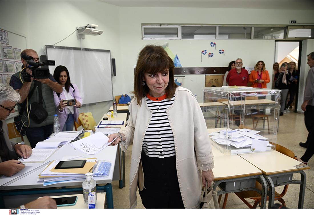 Κατερίνα Σακελλαροπούλου - ψήφος - εκλογικό τμήμα