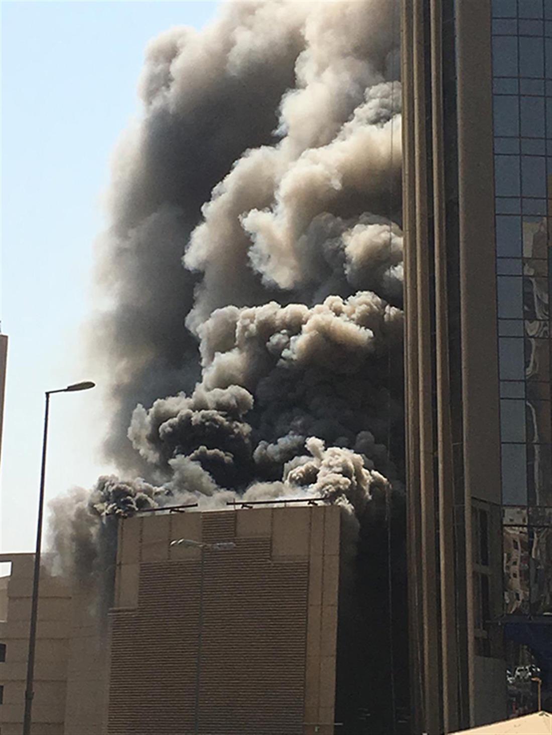 φωτιά - Εθνική Τράπεζα Κουβέιτ