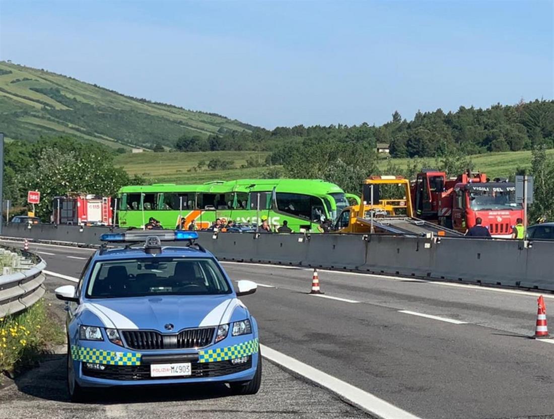 Ιταλία - Λεωφορείο - Δυστύχημα