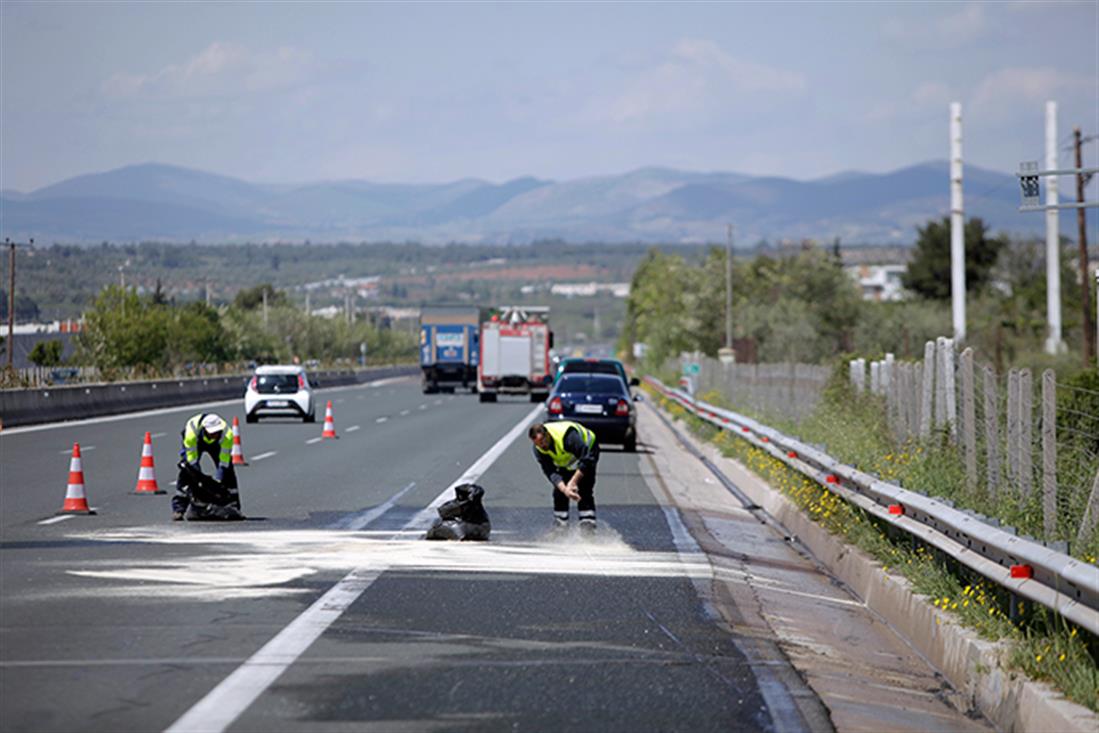 Μαλακάσα - στρατιωτικό όχημα - τροχαίο δυστύχημα