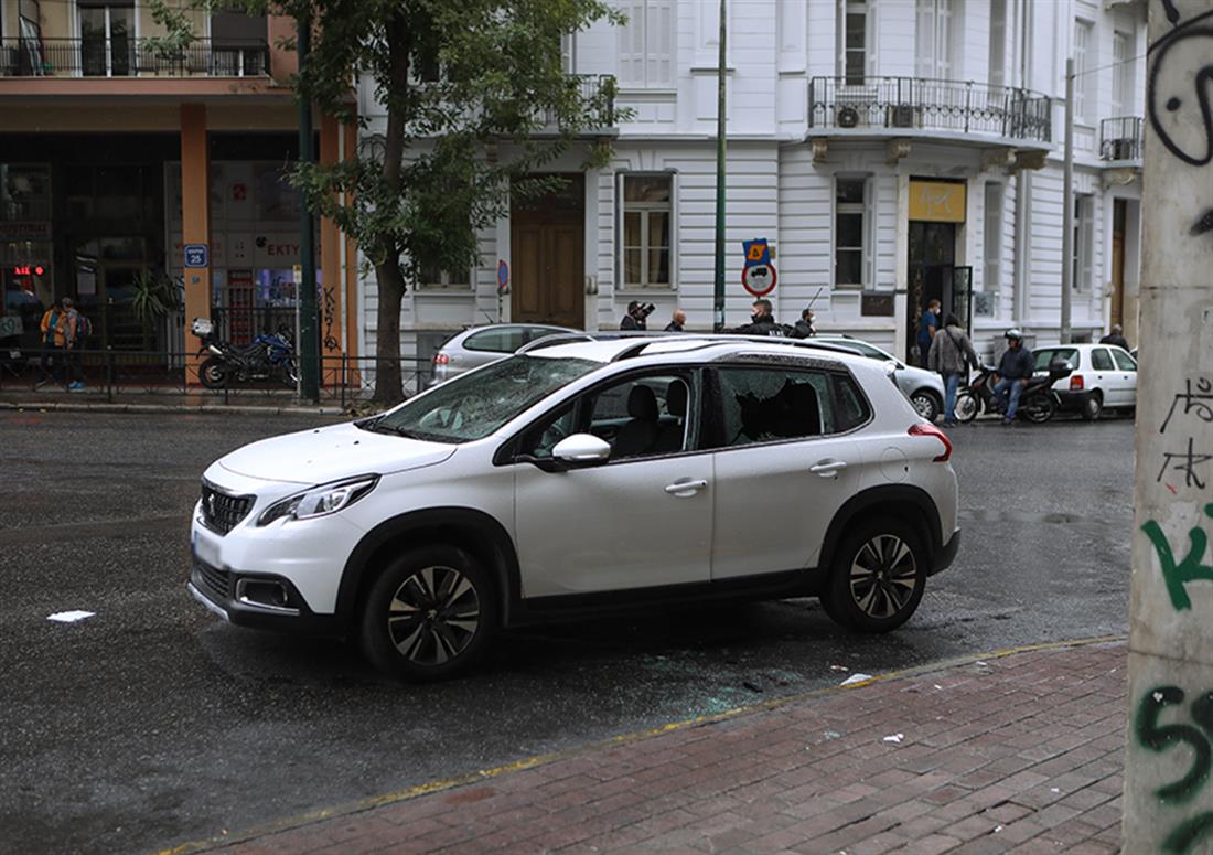 Αυτοκίνητο - πυροβολισμοί - Αθήνα - Μάρνης