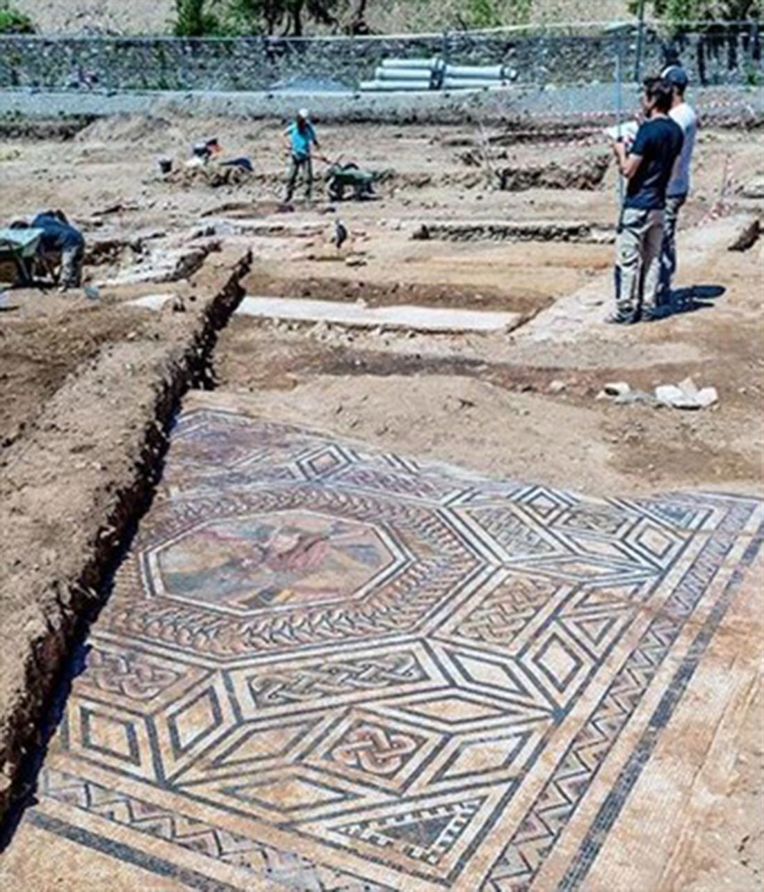 Γαλλία - αρχαιολόγοι - ανακάλυψη - αρχαία - συνοικία - ρωμαϊκή εποχή