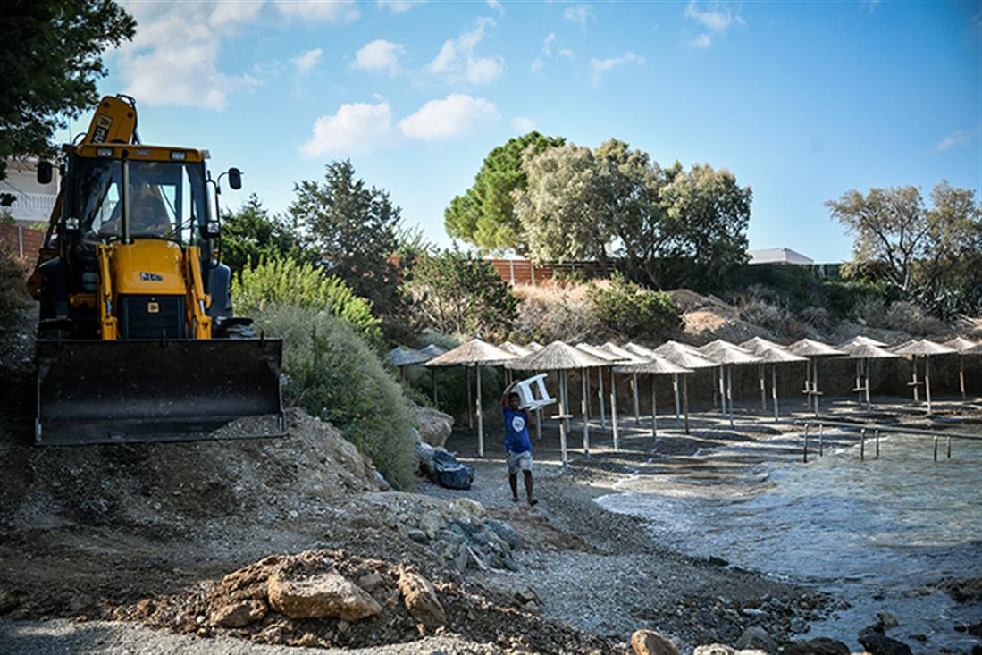 ΚΑΤΕΔΑΦΙΣΗ - ΑΥΘΑΙΡΕΤΕΣ ΕΓΚΑΤΑΣΤΑΣΕΙΣ - ΞΕΝΟΔΟΧΕΙΟ - ΑΝΑΒΥΣΣΟ