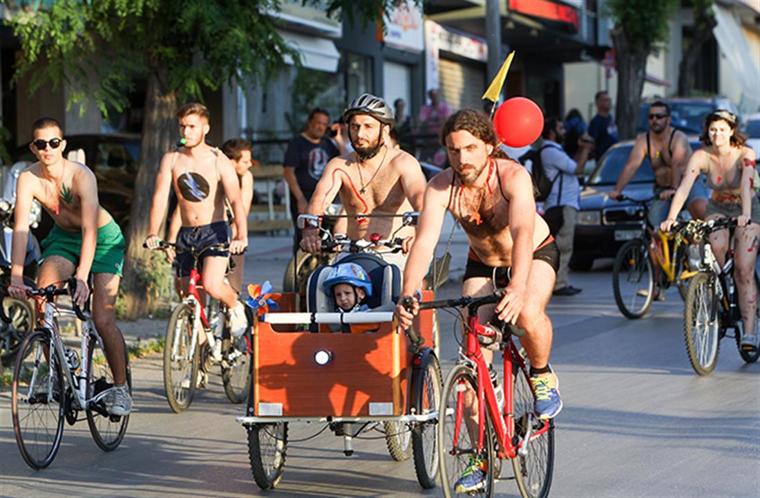 Γυμνή ποδηλατοδρομία - ποδήλατο - αγώνας - γυμνοί - Θεσσαλονίκη
