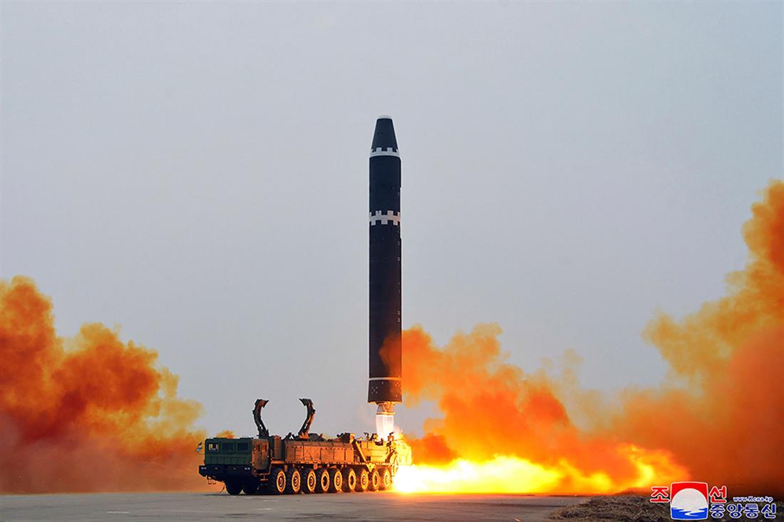 AP - Βόρεια Κορέα - πύραυλος