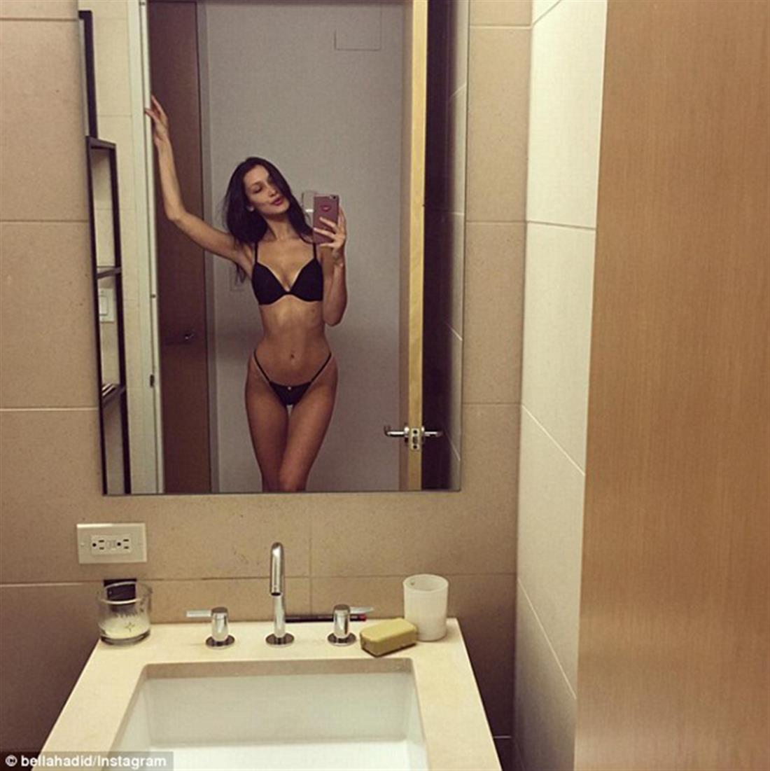 Bella Hadid - σέξι - εσώρουχα - selfie
