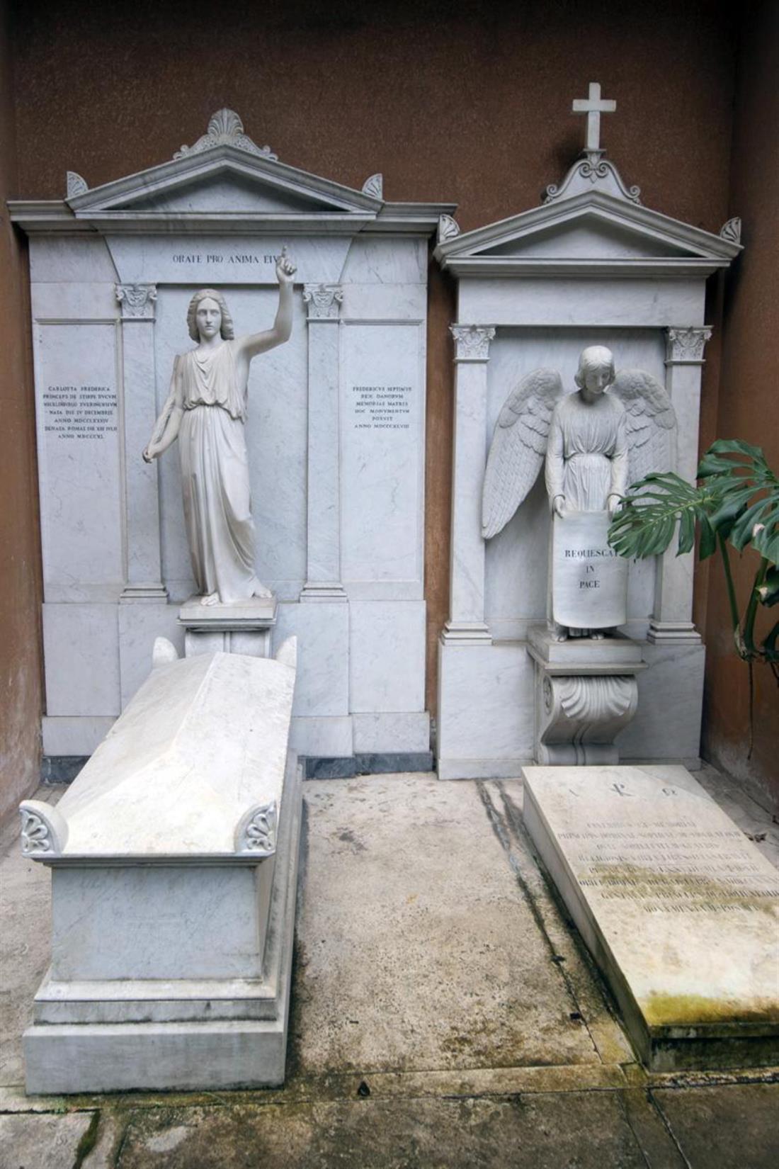 Βατικανό - τάφος