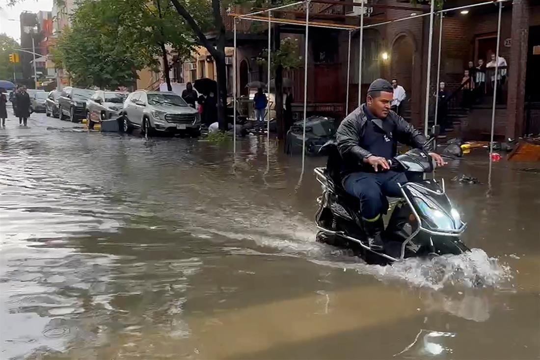 AP - ΗΠΑ - Νέα Υόρκη - πλημμύρες - κακοκαιρία