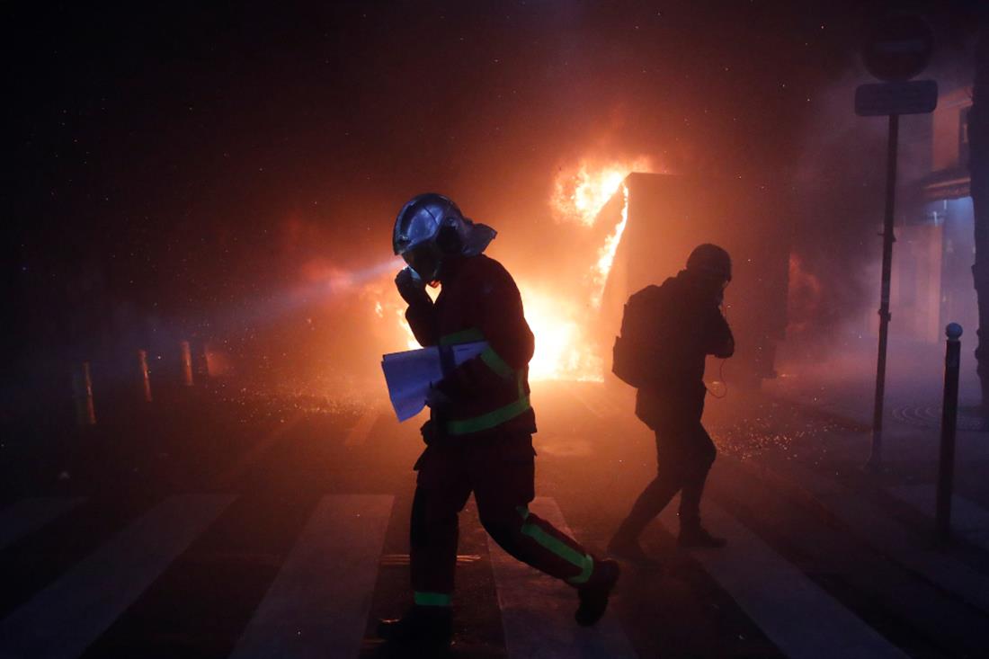 AP - Παρίσι - διαδηλώσεις - συγκρούσεις