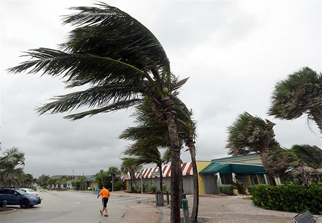 AP - ΗΠΑ - Φλόριντα - τυφώνας Μάθιου