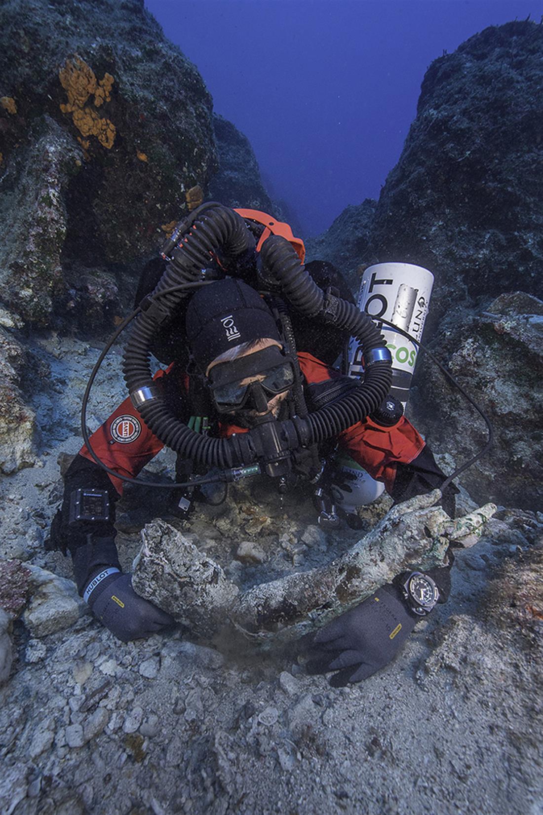 Υποβρύχια Ανασκαφή - Ναυάγιο Αντικυθήρων