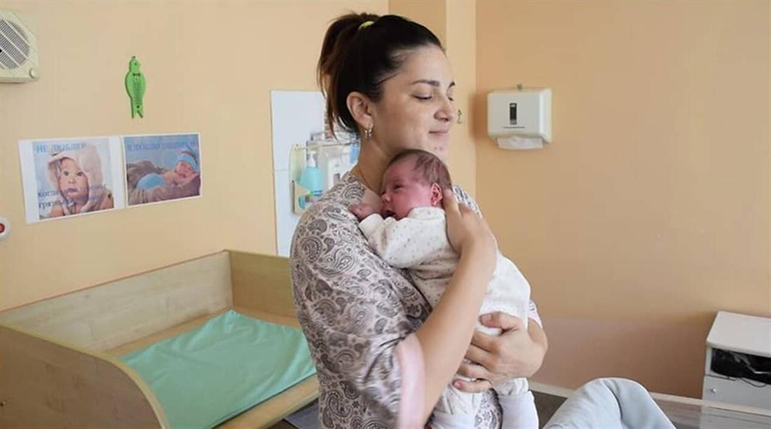 Καζακστάν - δίδυμα - μωρά - 11 εβδομάδες