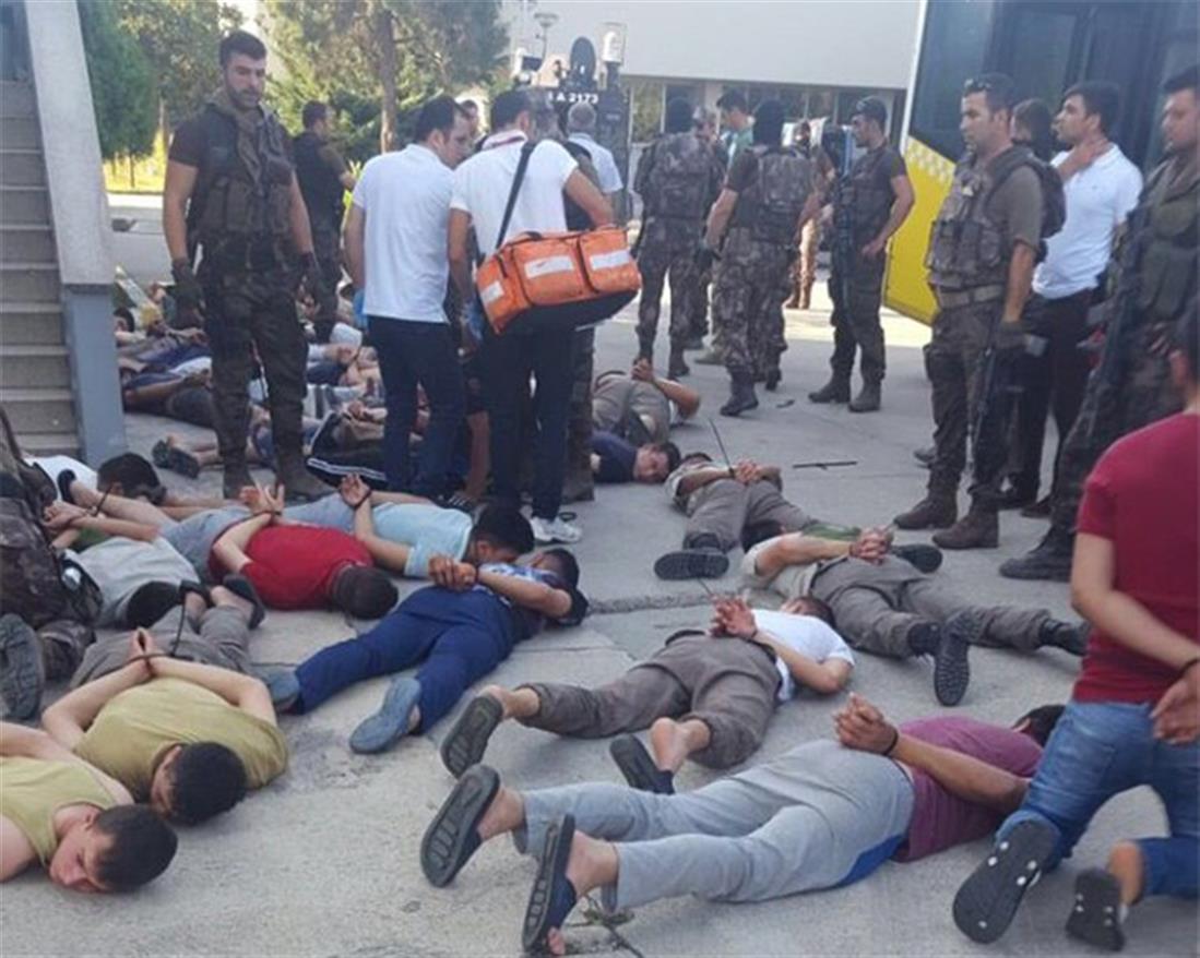 Συλλήψεις - Τουρκία - Sabiha Goksen - αεροδρόμιο