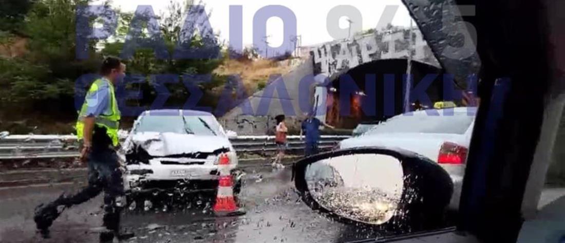 Θεσσαλονίκη: Καραμπόλες με πολλά αυτοκίνητα (βίντεο)