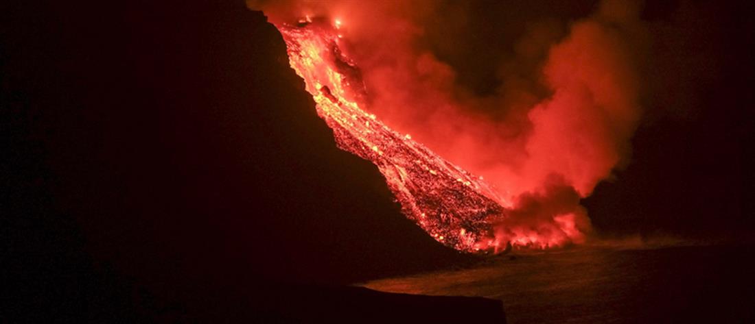 Κανάρια: η λάβα του ηφαιστείου έφθασε στον ωκεανό (εικόνες)