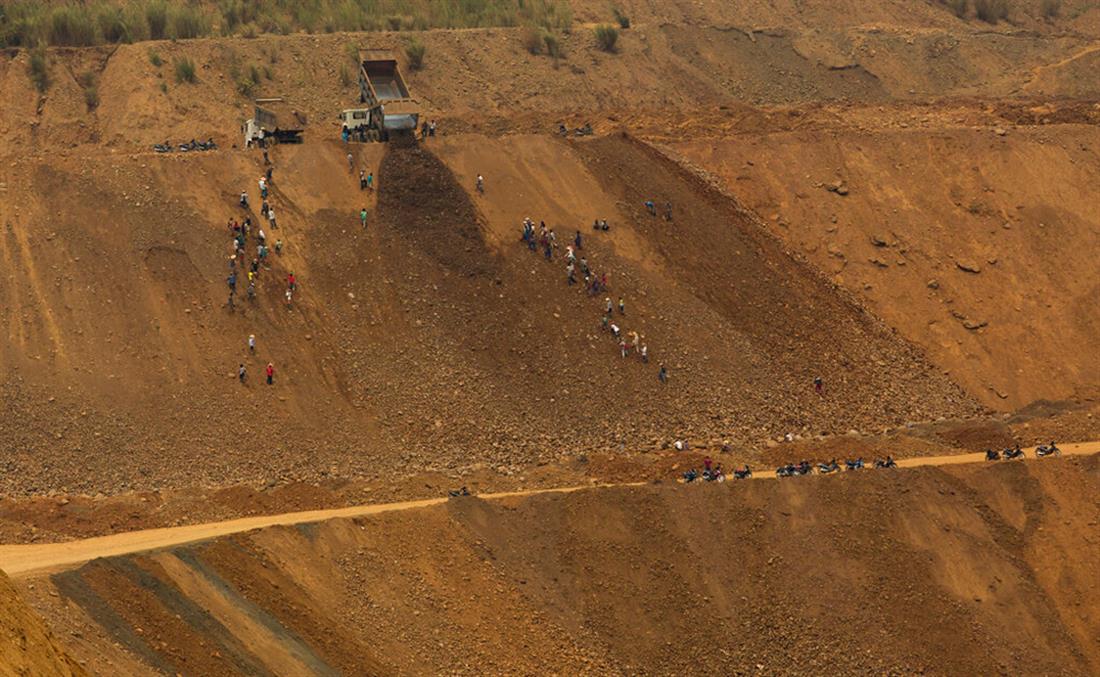 Μιανμάρ - κατολίσθηση - ορυχείο