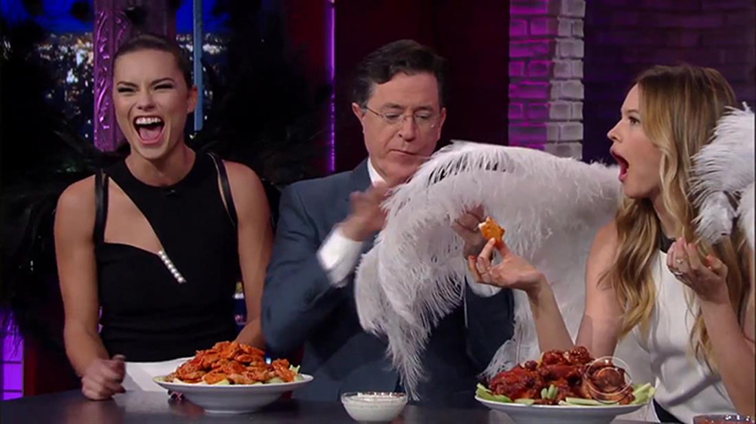 Victoria s Secret - Άγγελοι - εκπομπή - Stephen Colbert - The Late Show - Behati Prinsloo - Adriana Lima - Taylor Hill - κοτομπουκιές