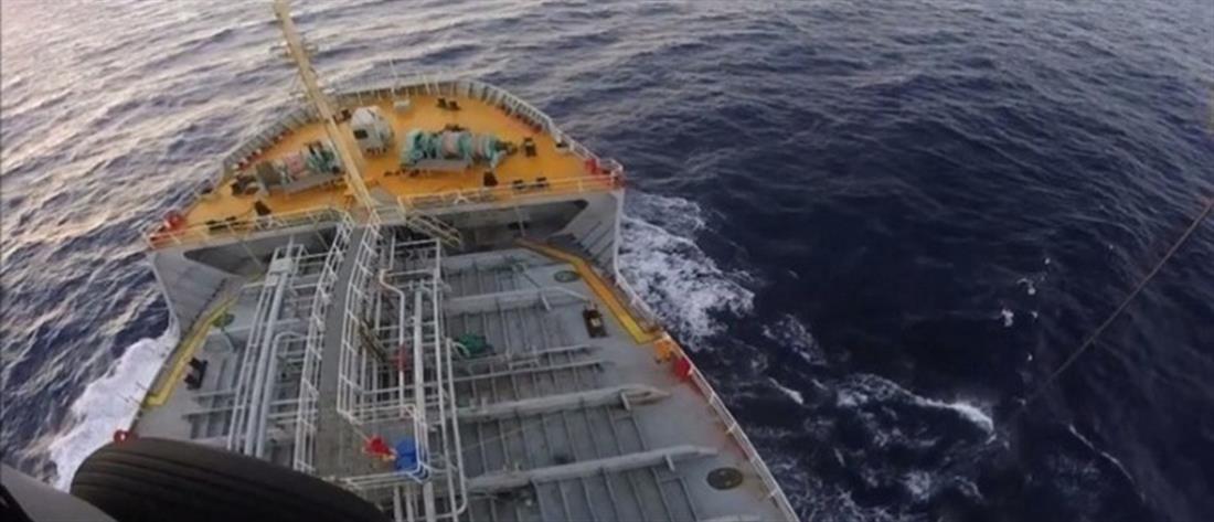 Κάρυστος: Ρωσικό δεξαμενόπλοιο δεσμεύτηκε από το Λιμενικό 