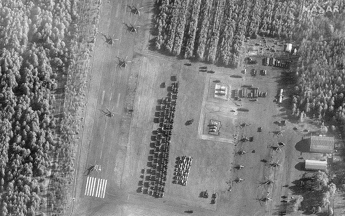 Λευκορωσία - δορυφορικές φωτογραφίες - στρατεύματα - ελικόπτερα
