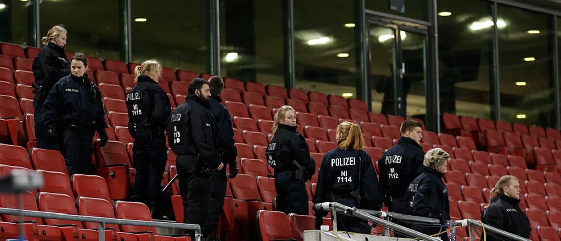 AP - Αννόβερο - αγώνας - Γερμανία - Ολλανδία - αστυνομία - γήπεδο - εσωτερικό - έλεγχος